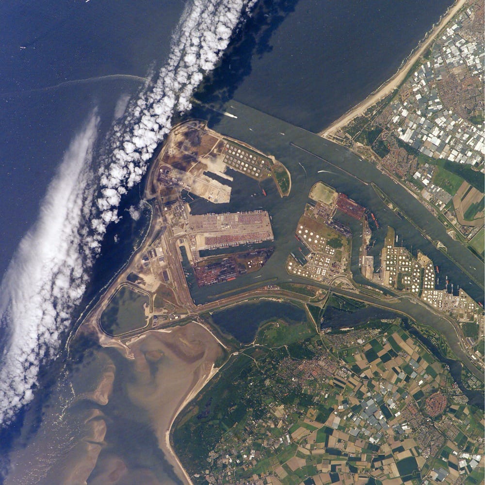 Rotterdamse_haven.jpg
