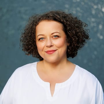 Ania carre.jpg