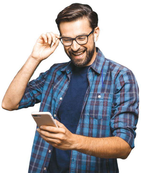 Homme souriant transparent.png