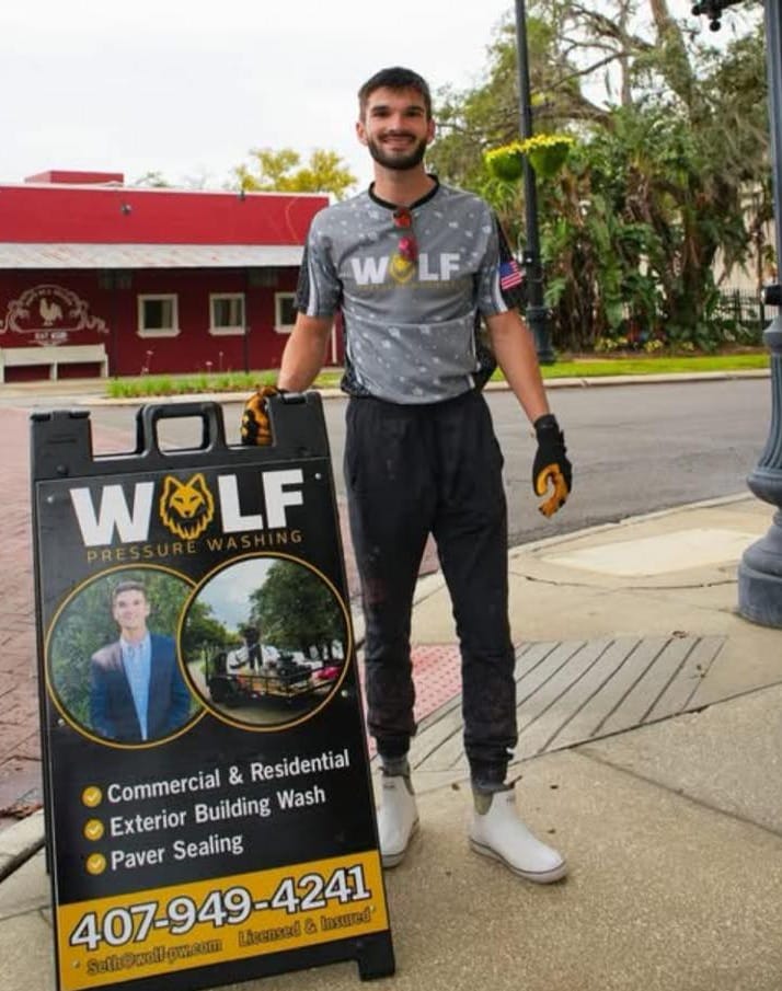 WOLF.jpg