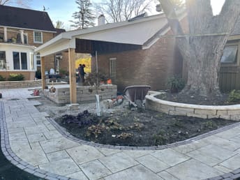 curvy walkway in front yard