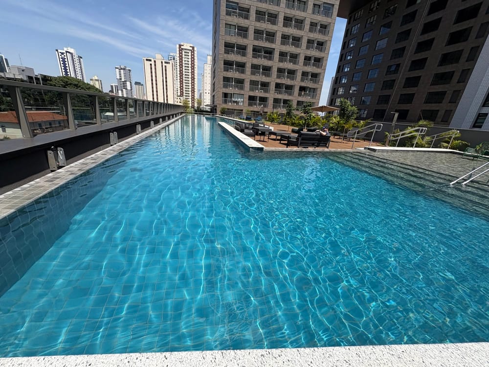 IMG_3261_swimming.jpg