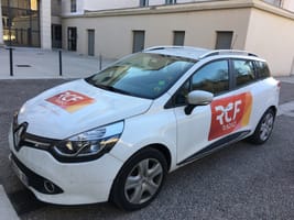 Voiture RCF de cote.JPG