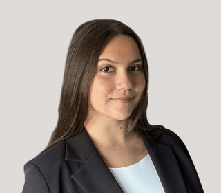 Chloé Leroux - Gris.png