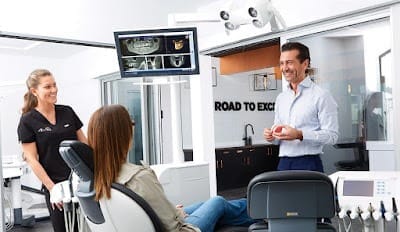 Dental_implants_In_Long_Beach.jpg