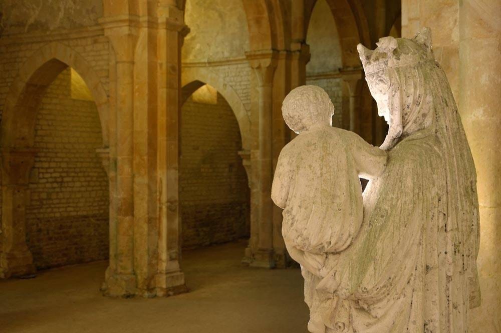 xl_vierge1_jpg_5b8f7f2fbfd01653cef6322fa04b52bd.jpg