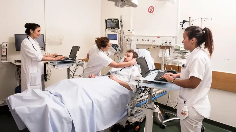 hopital2.webp