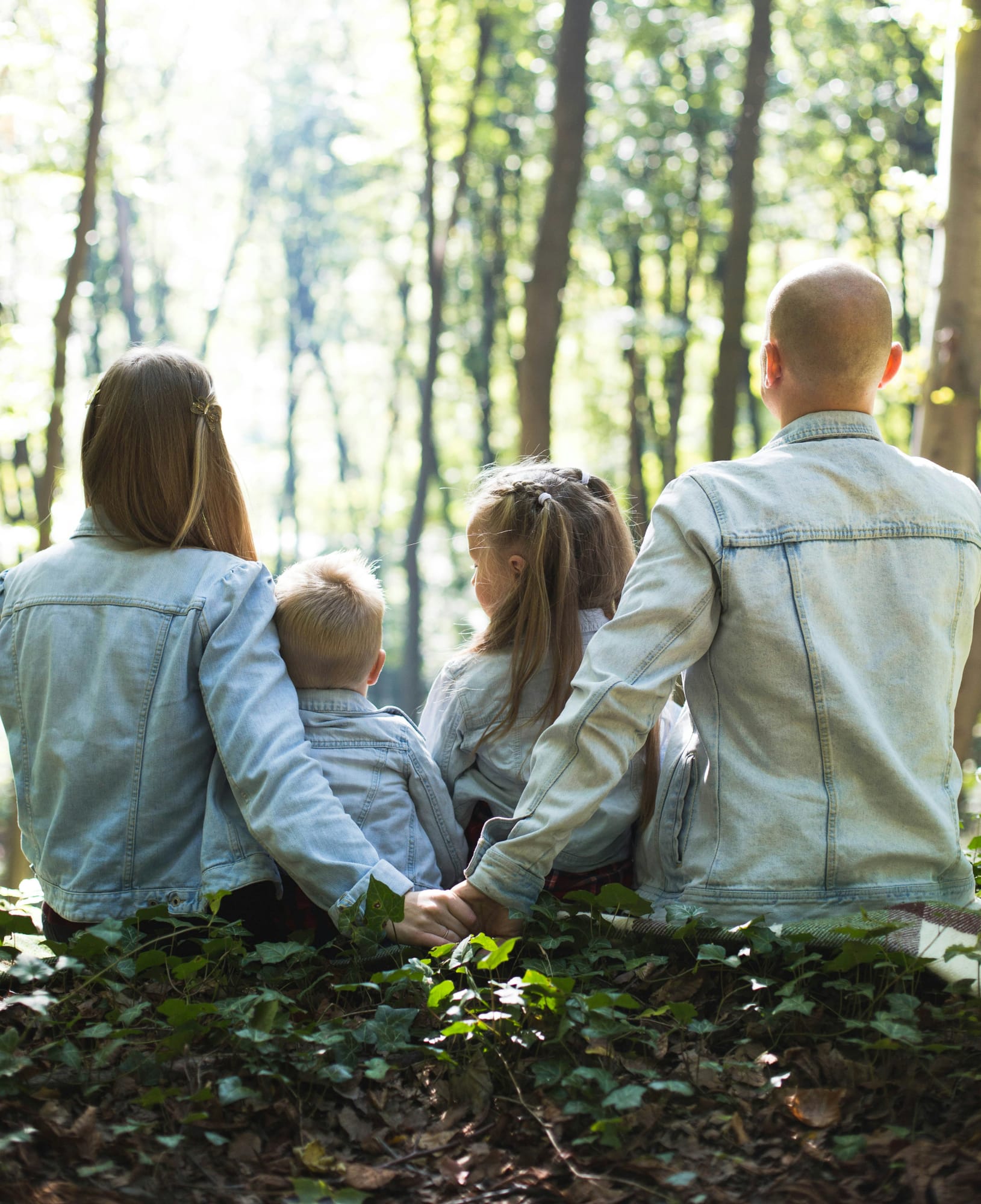 family-back-unsplash.jpg