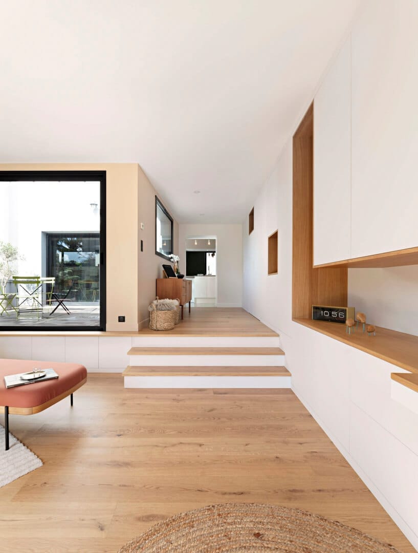 Dégagement moderne, mobilier sur mesure, par Home et Conscience, photo de Gwénaëlle Hoyet