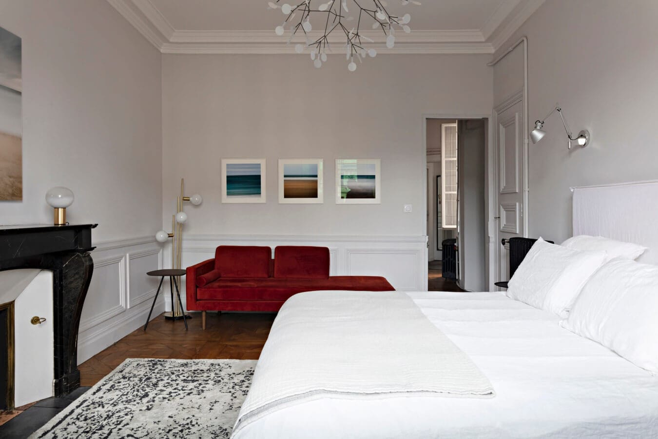 Chambre hausmanienne contemporaine, décoratrice Caroline Désert, par Gwénaëlle Hoyet à Nantes